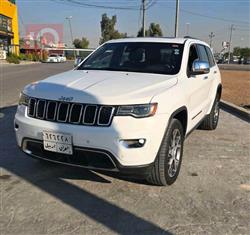 جیپ گراند شیرۆکی